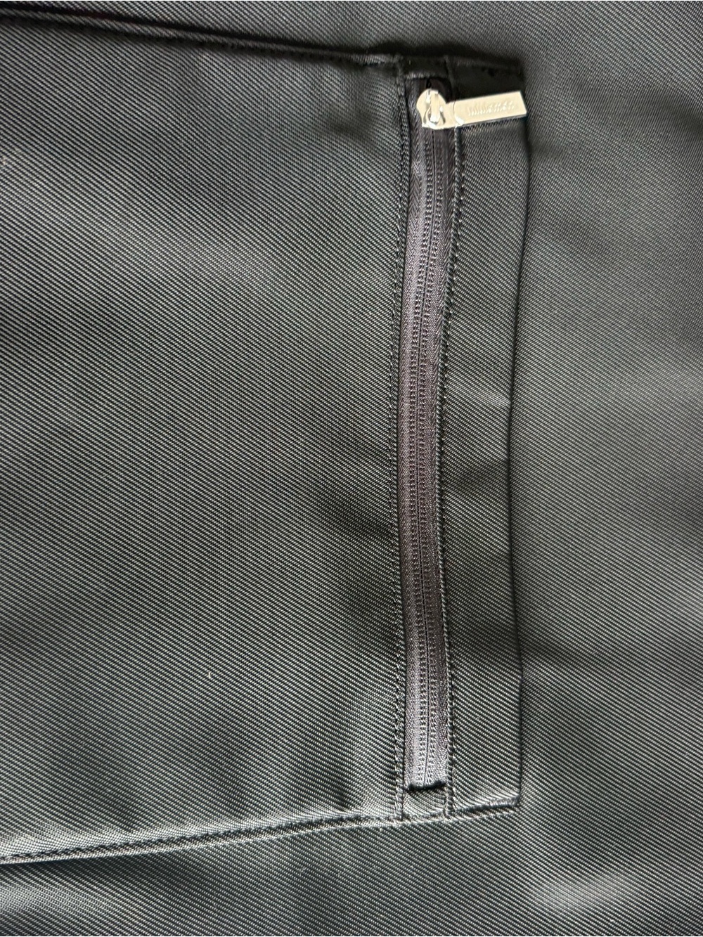 lululemon athletica Black Minimalist Tote - BARELY USED - Picture 5 of 10